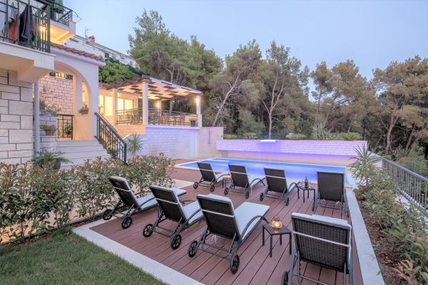 apartments-in-trogir-villa-fani84D41152-8242-FBA4-E60D-36033240B97D.jpg